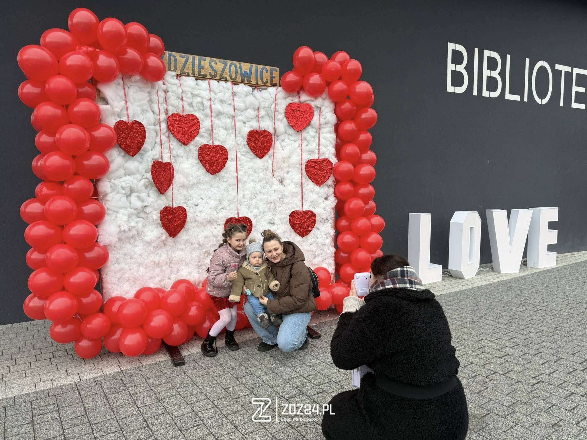 news 2026 02 walentynki w zzdzieszowcach pod biblioteka 03