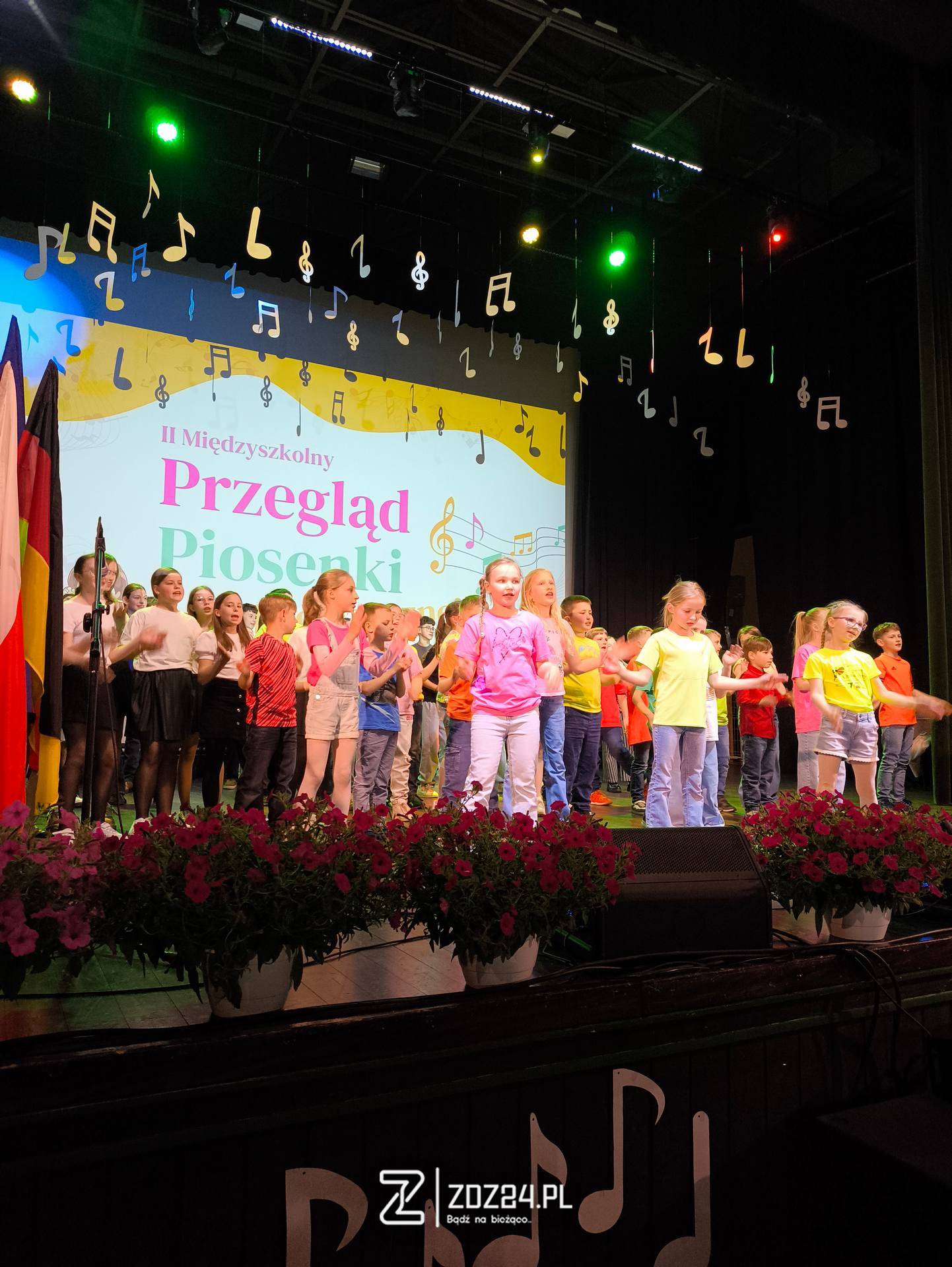 news 2026 04 drugi miedzyszkolny przeglad piosenki obcojezycznej szkola zyrowa 33