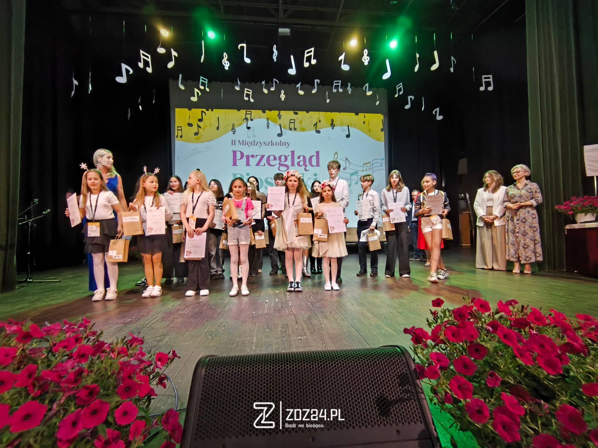 news 2026 04 drugi miedzyszkolny przeglad piosenki obcojezycznej szkola zyrowa 45