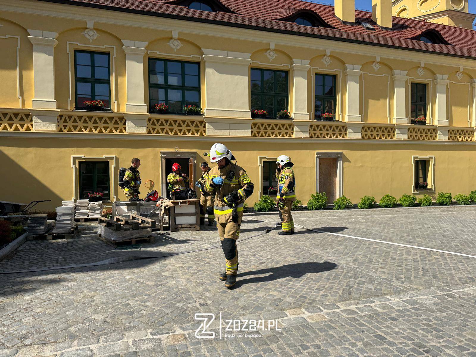 news 2026 05 cwiczenia strazy osp w palacu zyrowej 06