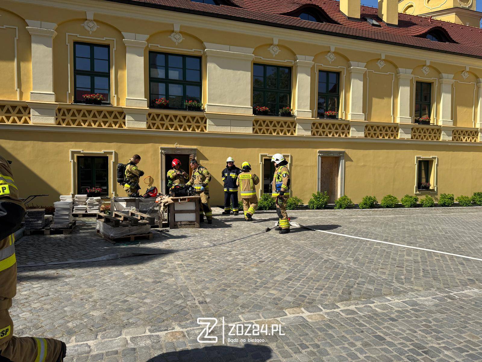 news 2026 05 cwiczenia strazy osp w palacu zyrowej 07